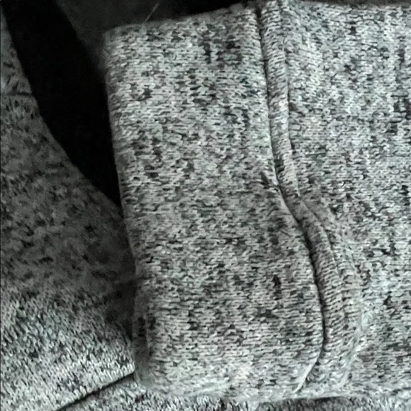 Eddie Bauer Men's Gray Heathered Pullover - Picture 4 of 7